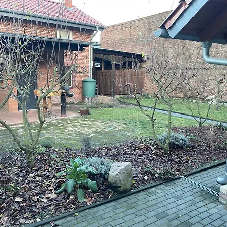 Meine Schoene In Der Naehe Der Spree *