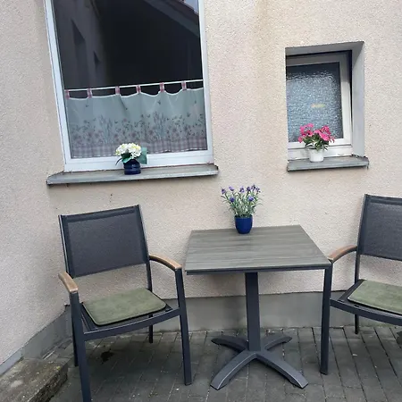 Meine Schoene In Der Naehe Der Spree *