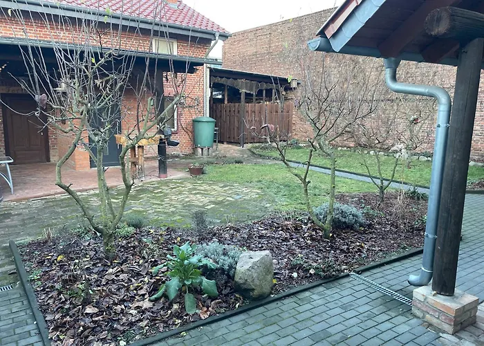 Meine Schoene In Der Naehe Der Spree *